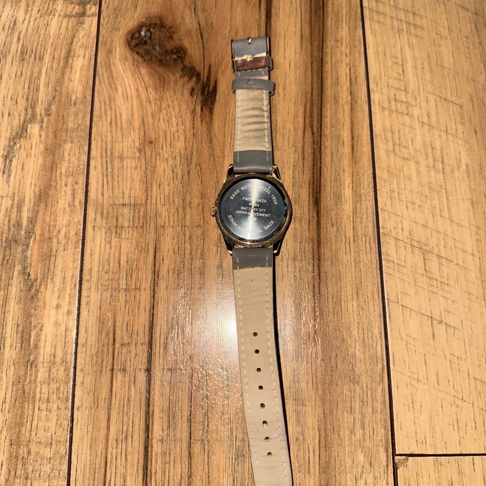 Watch - Picture 3 of 4